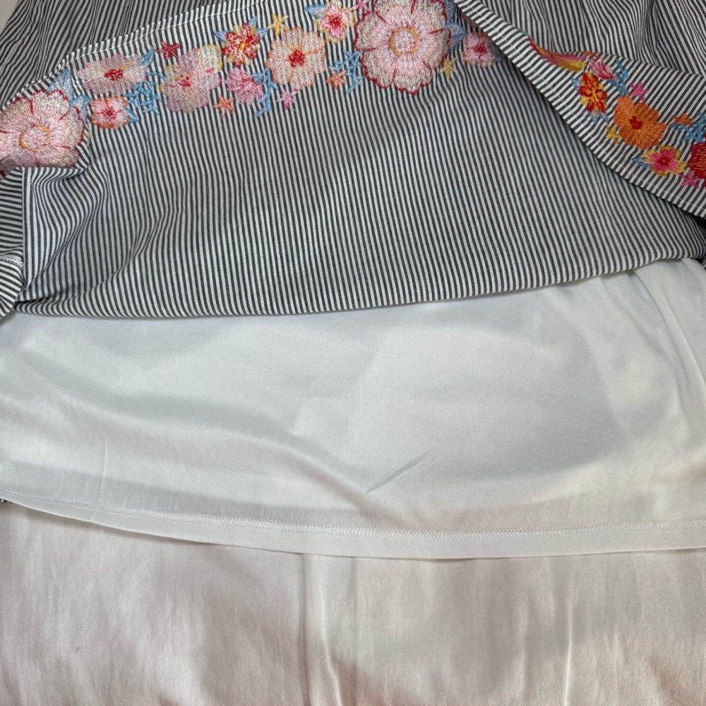 Savanna Jane Dress Large Floral Embroidered Striped Blue Ruffle Shift Travel - Picture 8 of 11